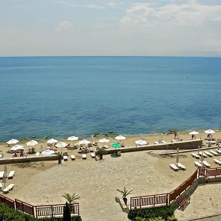 Apartahotel Buena Vista In Garden Of Eden Sveti Vlas